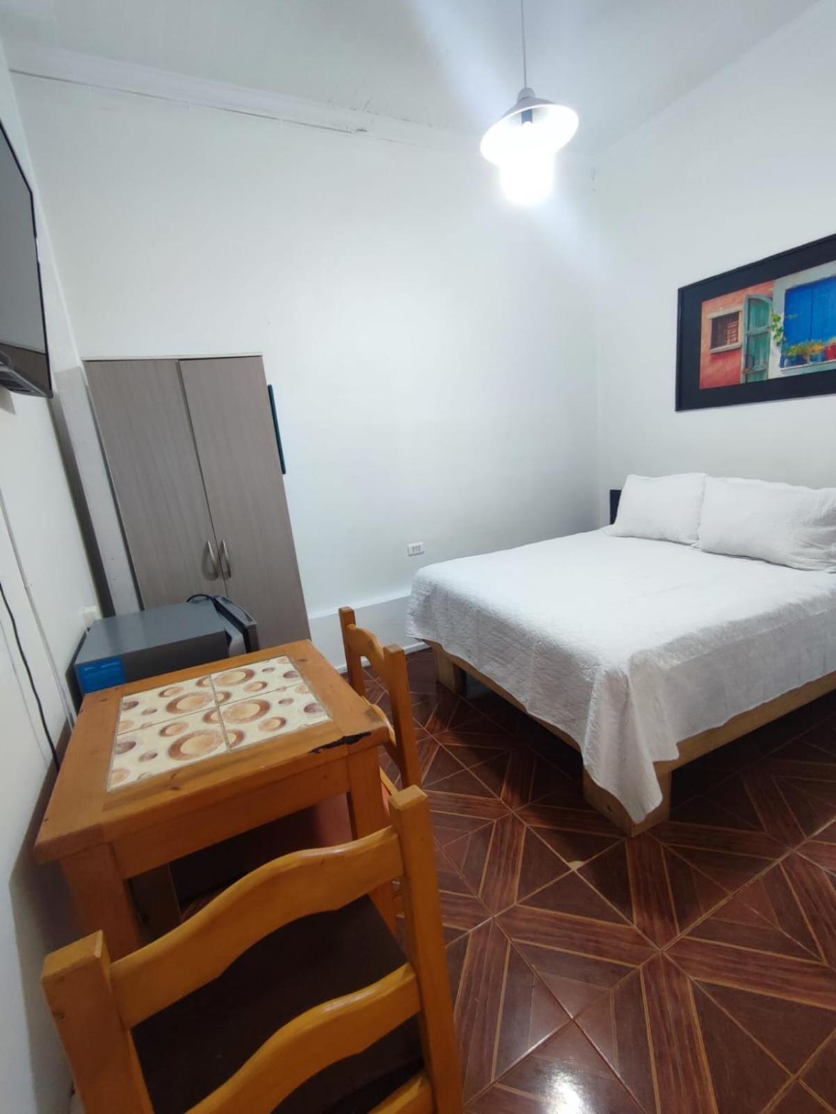 Hostal Vicmar วิญาเดลมาร์ ภายนอก รูปภาพ